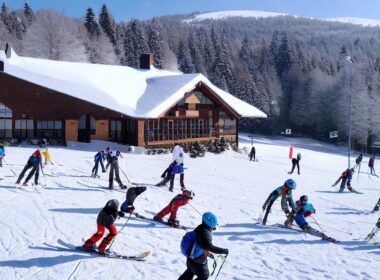 Nauka jazdy na nartach Korbielów - Popularne szkółki